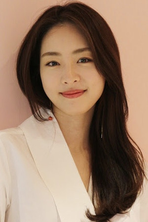 Lee Yeon-hee portrait
