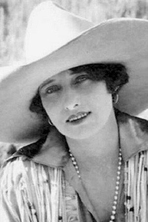 Vera McGinnis portrait