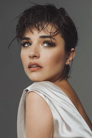 Gonca Vuslateri portrait