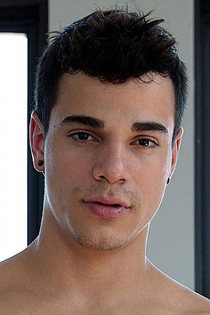 Levi Karter portrait
