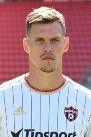 Martin Škrtel portrait