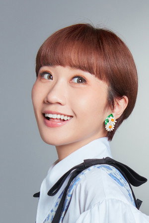 LULU Huang portrait