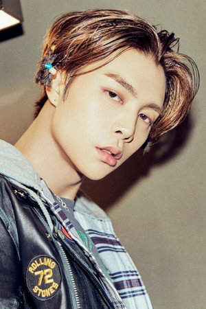 Johnny Suh portrait