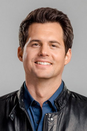 Kristoffer Polaha portrait