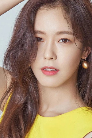 Gyeong Su-jin portrait