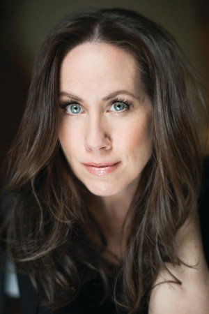 Miriam Shor portrait
