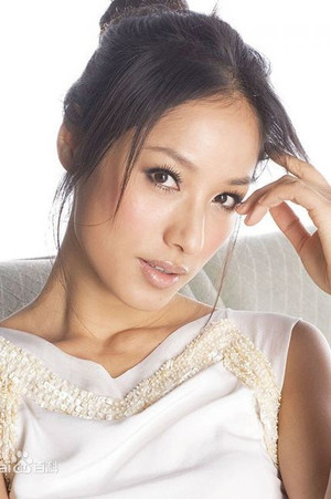 Coco Chiang Yi portrait