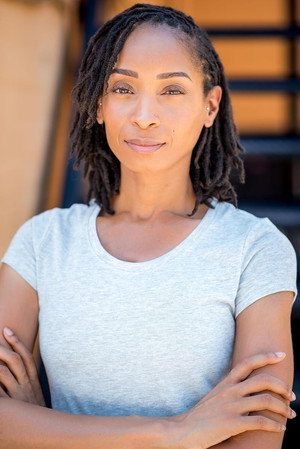 Amanda Manez portrait