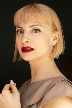 Najwa Nimri portrait