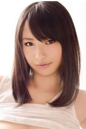 Akane Yoshinaga portrait