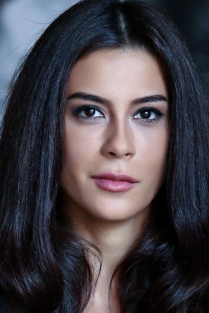 Asena Tuğal portrait