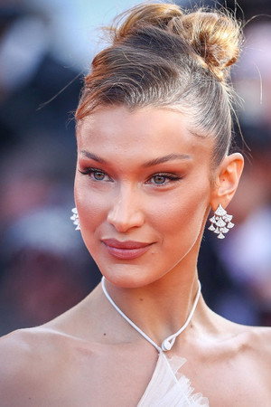 Bella Hadid portrait