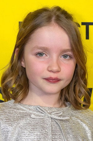 Scarlett Holmes portrait