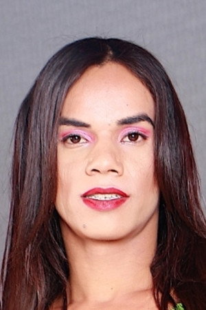 Lorena Lopes portrait