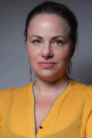 Karine Teles portrait