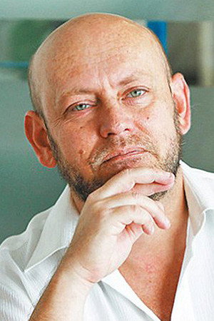 Luiz Antônio Simas portrait