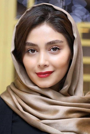 Diba Zahedi portrait