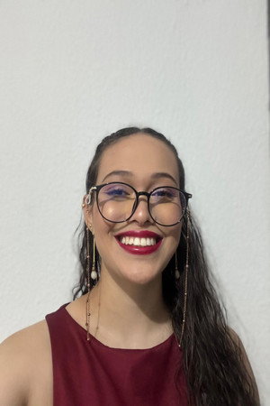 Amanda Luz portrait
