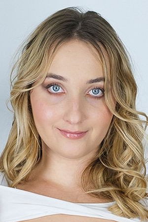 Chloé Chevalier portrait