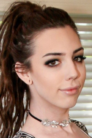 Annabelle Lane portrait