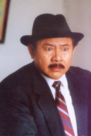 Hewei Zou portrait