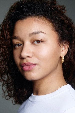 Zoë Love Smith portrait