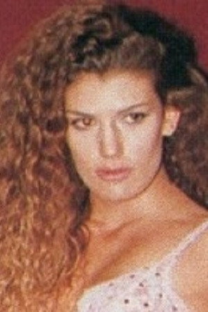 Mercedes Lynn portrait