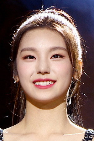Yeji portrait