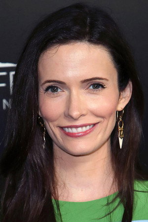 Elizabeth Tulloch portrait