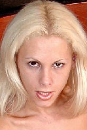 Paloma Bratio portrait
