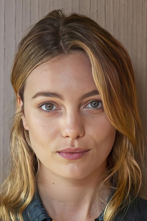 Leila George portrait