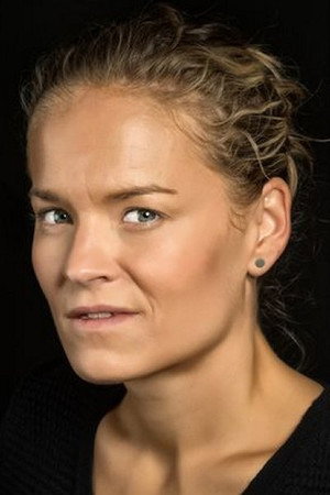 Annevig Schelde Ebbe portrait