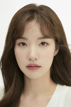 Jo Yoon-seo portrait
