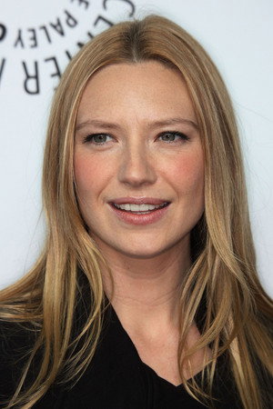 Anna Torv portrait