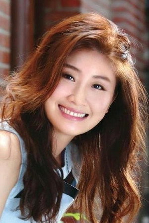 Jacqueline Zhu portrait