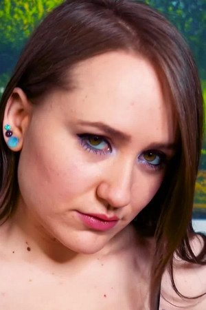 Lizzie Love portrait