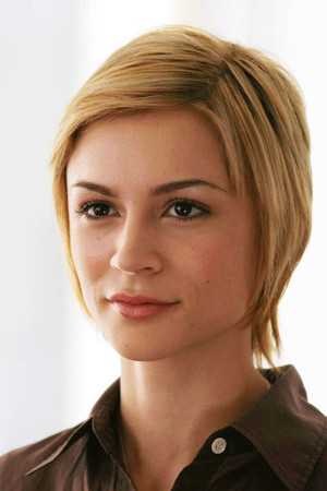 Samaire Armstrong portrait