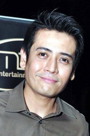Teuku Ryan portrait