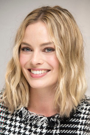 Margot Robbie portrait