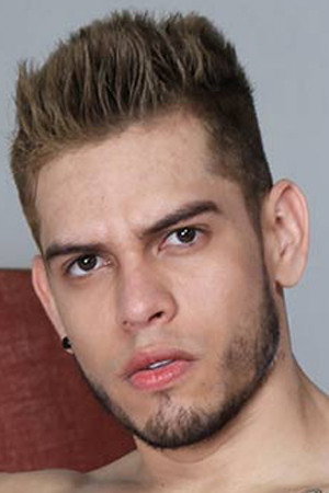 Delan Benobe portrait