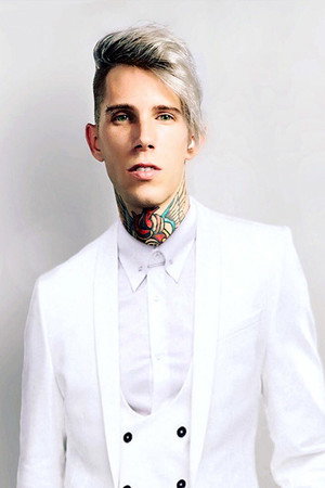Claude Nicotine portrait