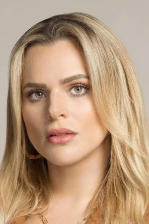 Isabella Castillo portrait