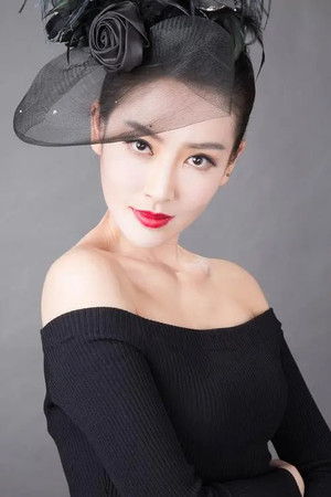 Yang Qing portrait