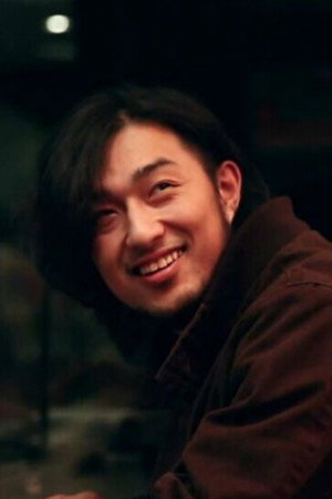 LeeDul portrait