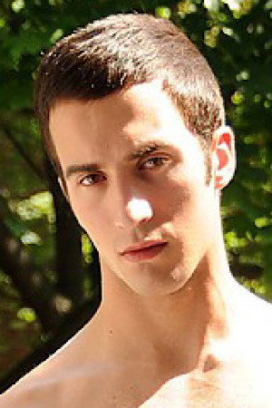 Ryan Di Noor portrait