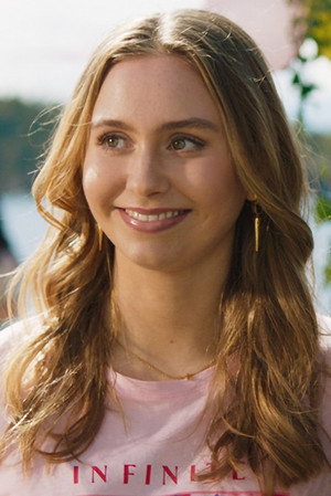 Clara Wettergren portrait