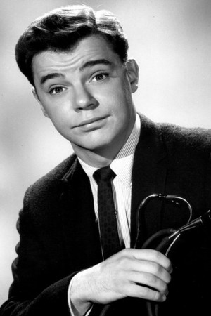Warren Berlinger portrait