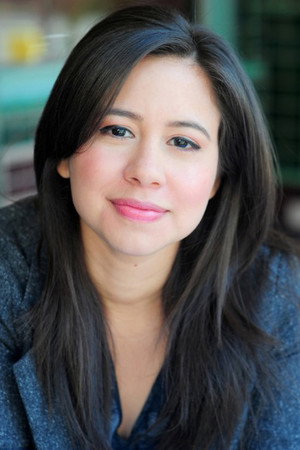 Chloé Wepper portrait