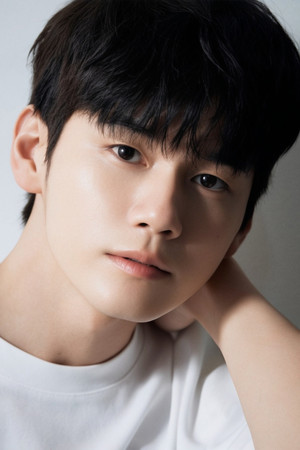 Ong Seong-wu portrait