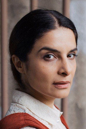 Sarah Sandeh portrait